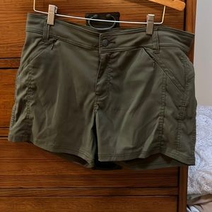 Prana shorts 14